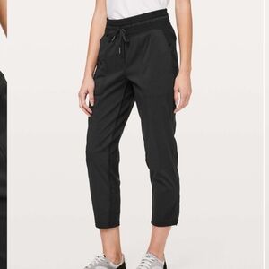 Lululemon Dance Studio Crop *25" Activewear Pant Black